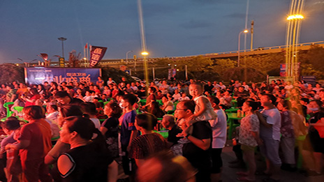 東麗居然之家津夜嘉年華來了，天津又一家夜市周末火爆開街